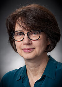 Porträt-Aufnahme der Bremer Senatorin für Gesundheit, Frauen und Verbraucherschutz Claudia Bernhard, Freie Hansestadt Bremen