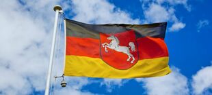 Flagge des Landes Niedersachsen