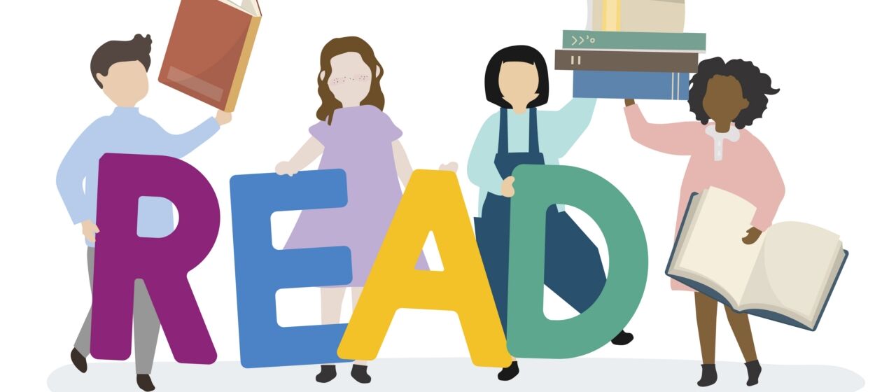 Eine bunte Illustration zeigt vier Personen, die Bücker hochhalten, davor steht in Großbuchstaben das englisches Wort READ für Lesen