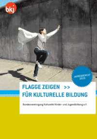 Cover der Publiktion: springende junge Frau