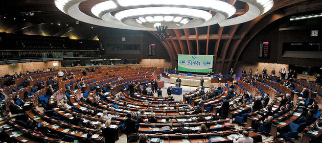 Blick in den Plenarsaal des Europarats